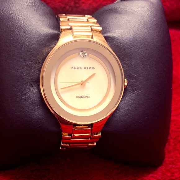 ANNE KLEIN WATCH - Picture 1 of 4